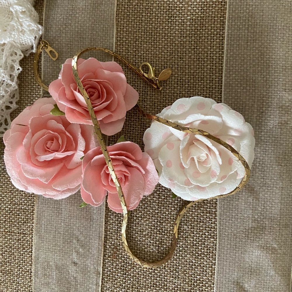 🌺 Gold chain